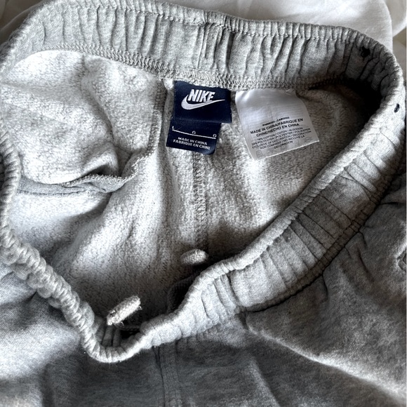 Nike Sweatshorts - Picture 3 of 3